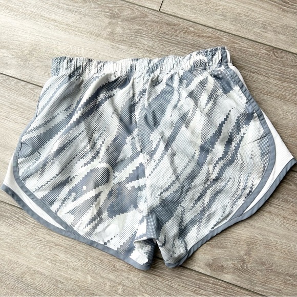 Nike Dri Fit Training Sport  Shorts - Picture 8 of 9